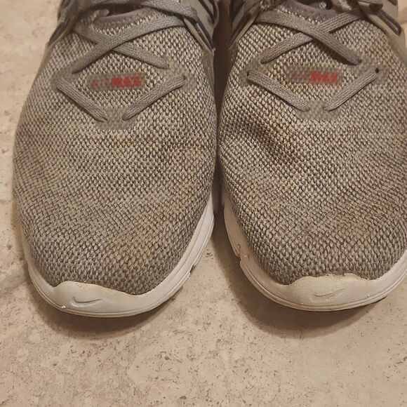 Nike Air Max Men's Sequent 3 Gray & Red Running Shoes 921694-060 Size 12 - Picture 4 of 12